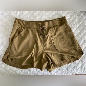 All in Motion shorts!